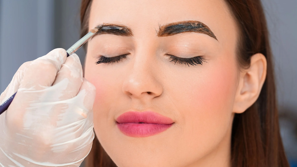 Makeup artists in Brooklyn, NY 